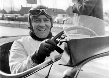 1_1952 Jabbeke  Norman Dewis in XK120.jpg