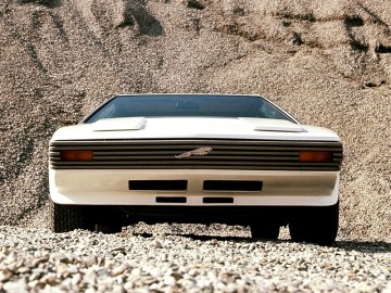 3_1977_Bertone_Jaguar_Ascot.jpg