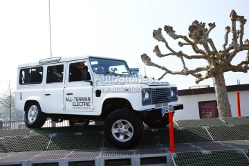 ElectricDefender_017.jpg