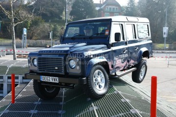 ElectricDefender_019.jpg