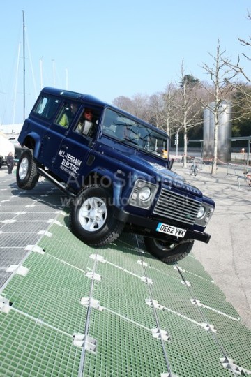 ElectricDefender_026.jpg