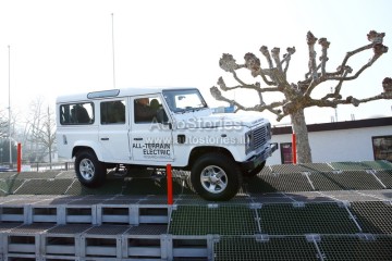 ElectricDefender_027.jpg