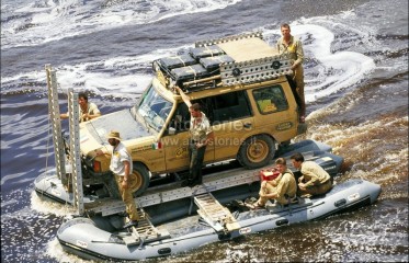 1990_7_Discovery1_camel.jpg