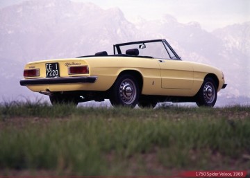 4-1750-spider-veloce-1969.jpg