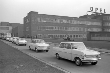2-opel-kadett-a.jpg