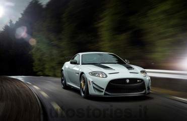 26_Jaguar_XKR-S_GT_2013_2.jpg