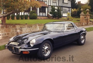 15_1975_Jaguar E-Type OTS Series 3.jpg