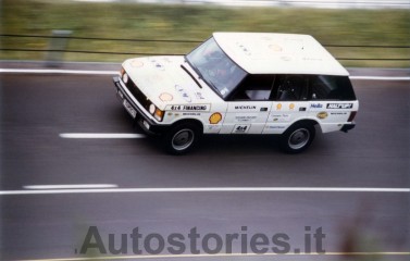 The Beaver Bullet on the banking at MIRA in August 1986, when Land Rover claimed 27 sprint and endurance records.jpg