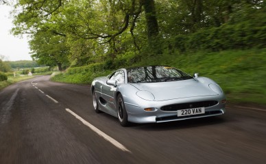 1_Jaguar XJ220_L.jpg