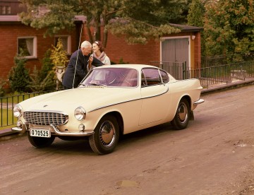 3-Volvo_P1800.jpg