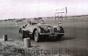 04_Jaguar XK 120 OTS_1951.jpg