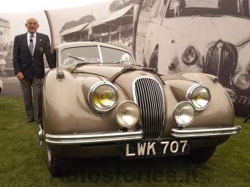 10_XK120-StirlingMoss.jpg