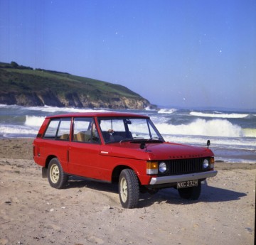 03rangeroverincornwall-1970.jpg